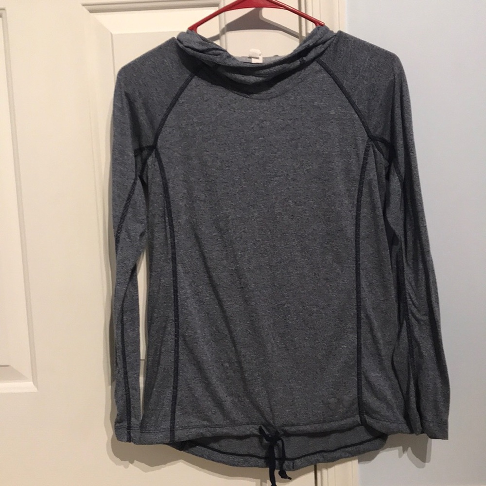Under Armour heat gear threadborne hooded shirt